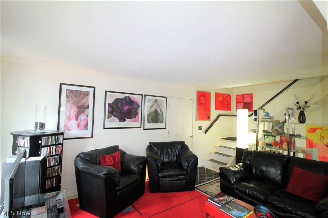 Williamsburg Court Condos - Residential