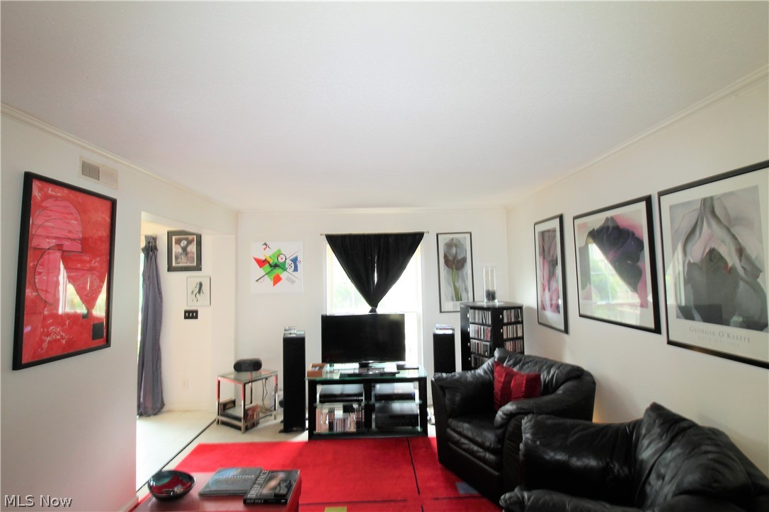 Williamsburg Court Condos - Residential