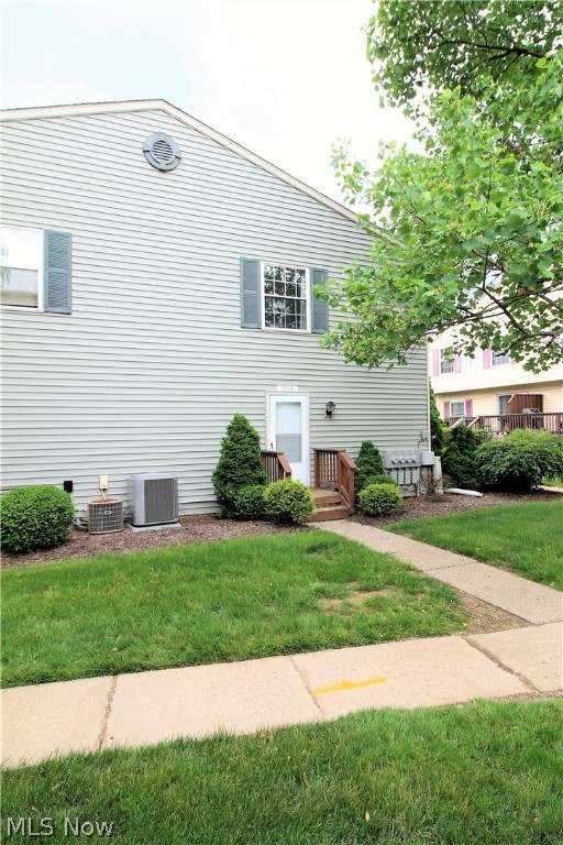 Williamsburg Court Condos - Residential