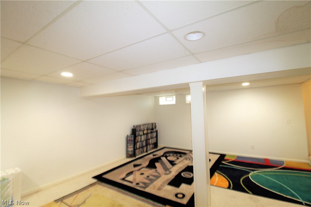 Williamsburg Court Condos - Residential