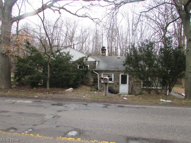 Blake Finch 01 - Residential