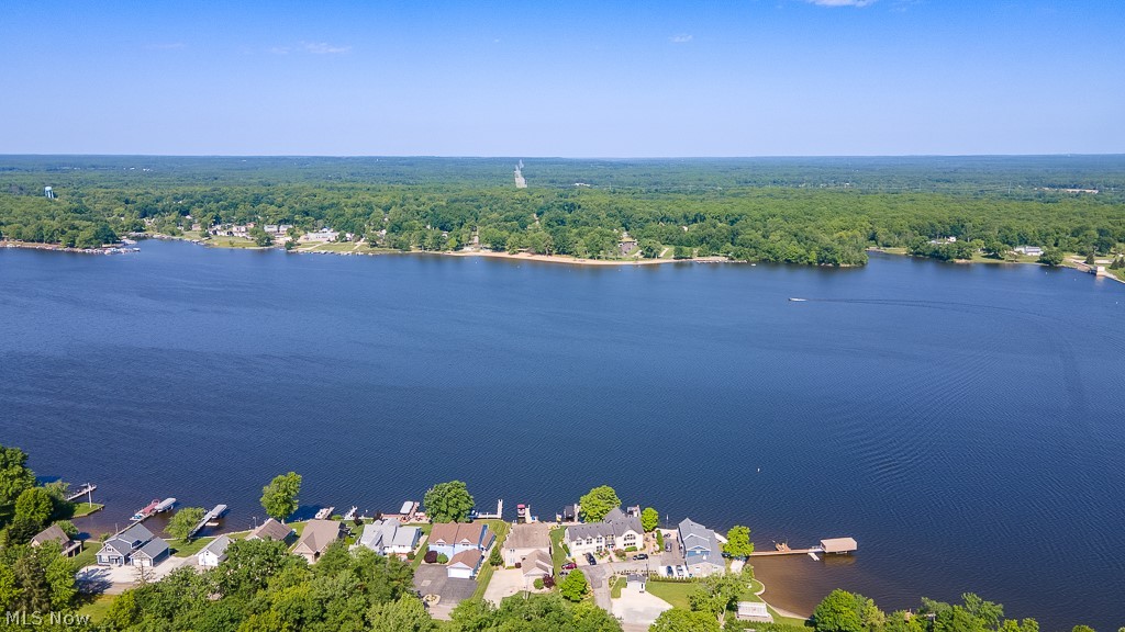 Glenwood Avenue, Lake Milton, Ohio image 9