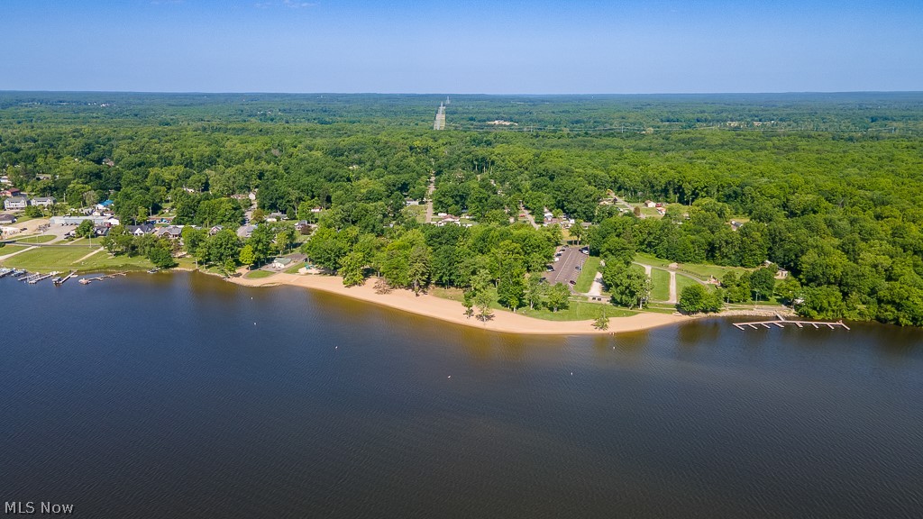 Glenwood Avenue, Lake Milton, Ohio image 11