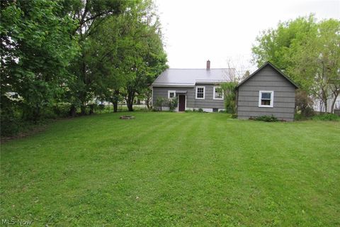 Tiny photo for 2042 W Prospect Road, Ashtabula, OH 44004 (MLS # 5210351)