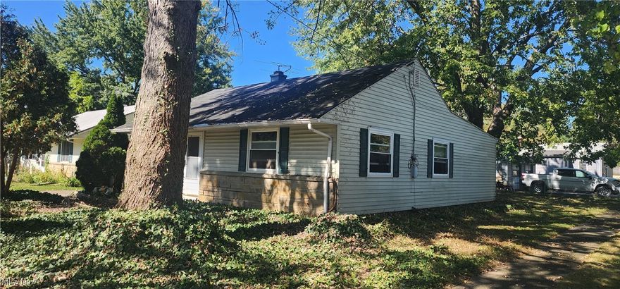 Berea, Ohio 3 bedroom 1 bath ranch home with 2 sperate garages off street parking rear yard.  Vinyl sided and vinyl window. Great location near school.