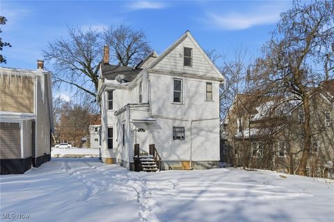 Tiny photo for 604 E Buchtel Avenue, Akron, OH 44304 (MLS # 5184930)