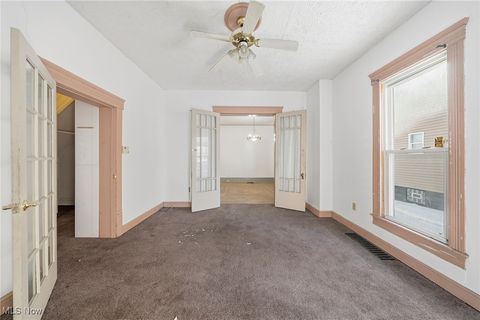 Tiny photo for 604 E Buchtel Avenue, Akron, OH 44304 (MLS # 5184930)