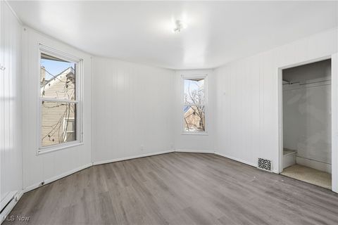 Tiny photo for 604 E Buchtel Avenue, Akron, OH 44304 (MLS # 5184930)