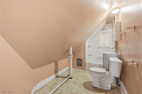 Tiny photo for 604 E Buchtel Avenue, Akron, OH 44304 (MLS # 5184930)