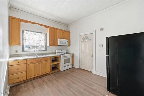 Tiny photo for 604 E Buchtel Avenue, Akron, OH 44304 (MLS # 5184930)