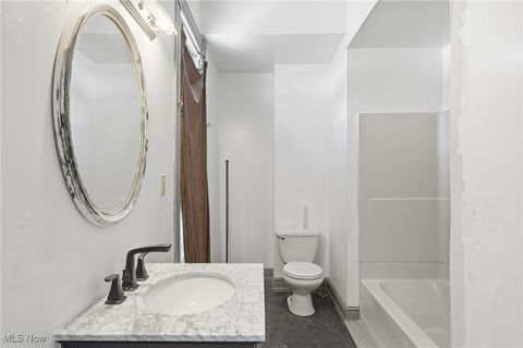 Tiny photo for 604 E Buchtel Avenue, Akron, OH 44304 (MLS # 5184930)