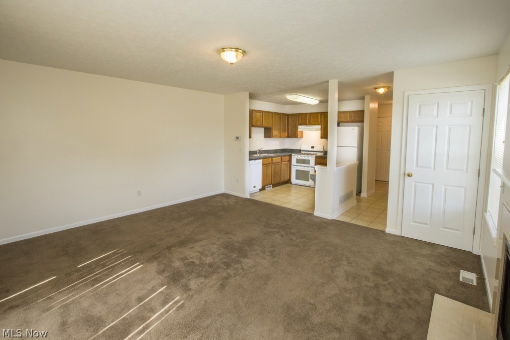 Hidden Park Condo - Residential