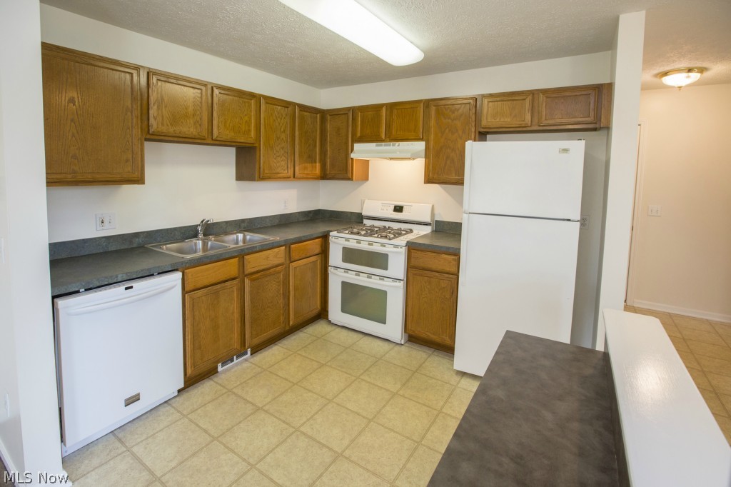 Hidden Park Condo - Residential