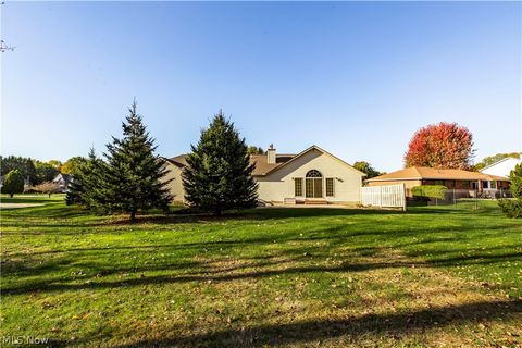 Tiny photo for 821 Olde Orchard Drive, Tallmadge, OH 44278 (MLS # 5190707)