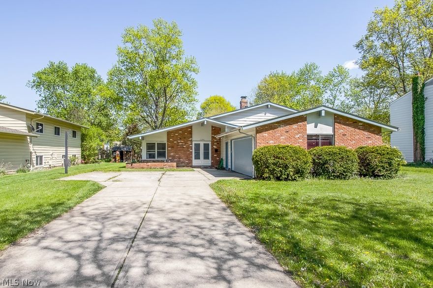 Welcome to 6195 Stafford Dr. located in Bretton Ridge. You don't want to miss this 3 br, 2 ba, 2 car att gar, spacious Split level home. Bright and inviting kitchen, with new flooring. Beautiful vaulted ceilings in living room. Huge family room. Nice size bedrooms, large baths, fresh paint, new flooring is also included in foyer and newly updated laundry room. Newer windows. Enclosed porch with patio. Nice size yard!  One year home warranty included! Get ready to enjoy this lovely home as well as the neighborhood pool, playground and pavilion.  Motivated seller! A definite must see!!!!