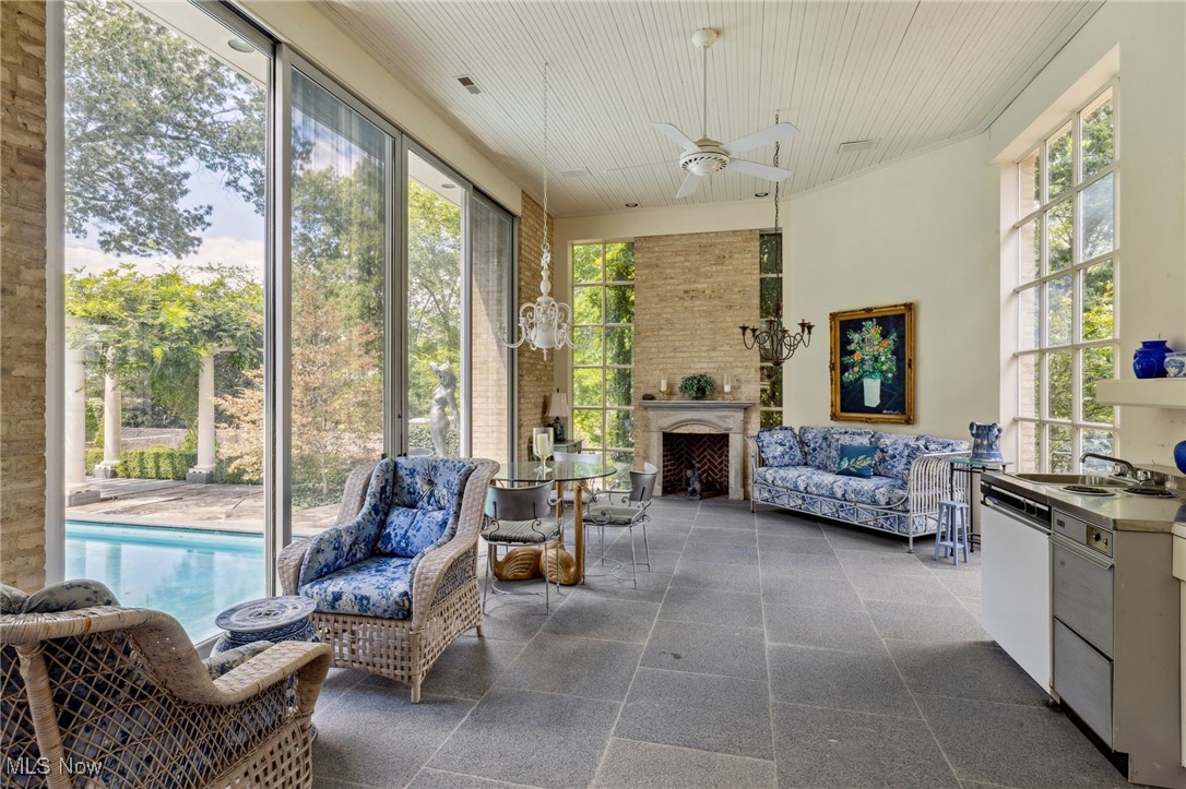 Hunters Hollow - Residential