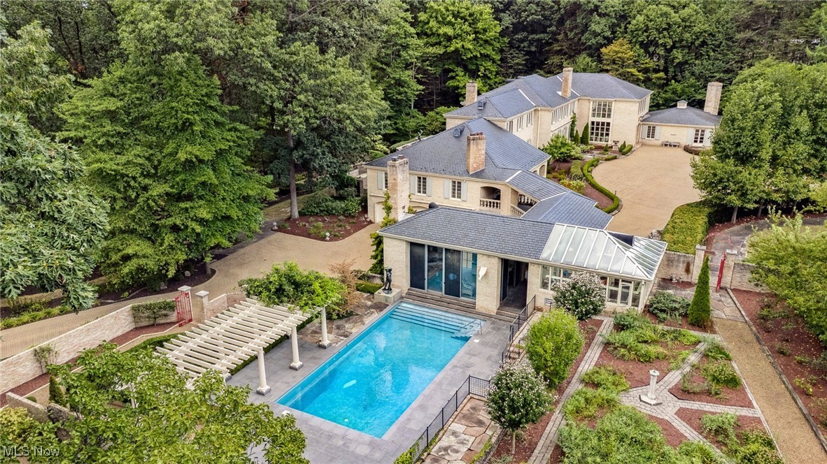 Hunters Hollow - Residential