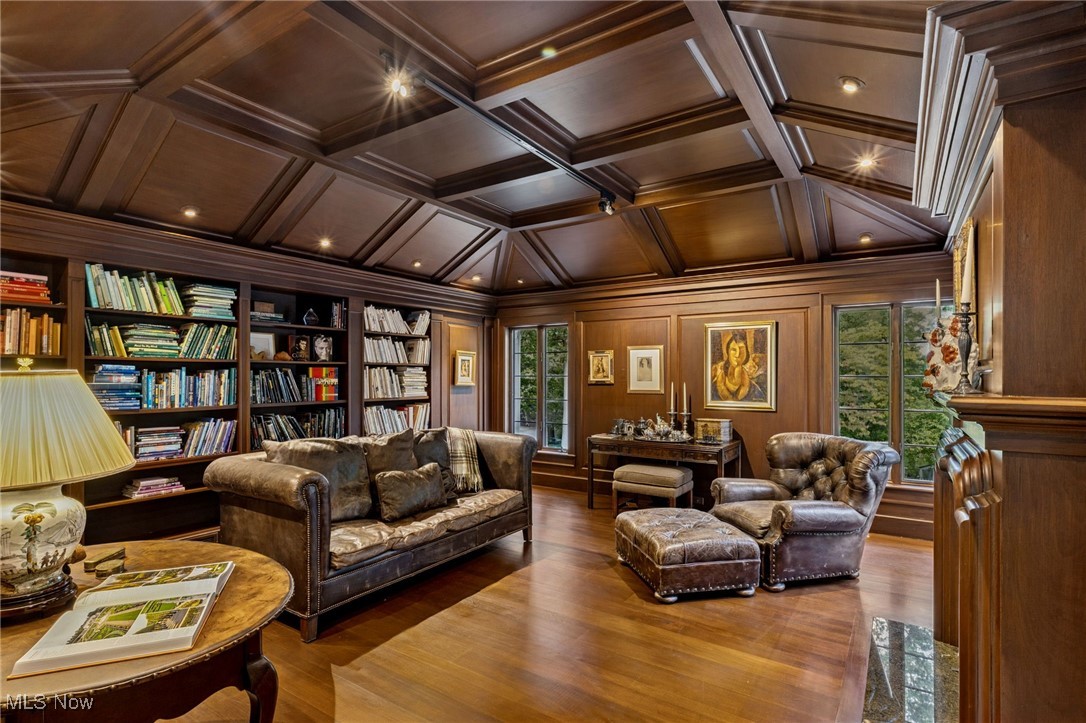 Hunters Hollow - Residential