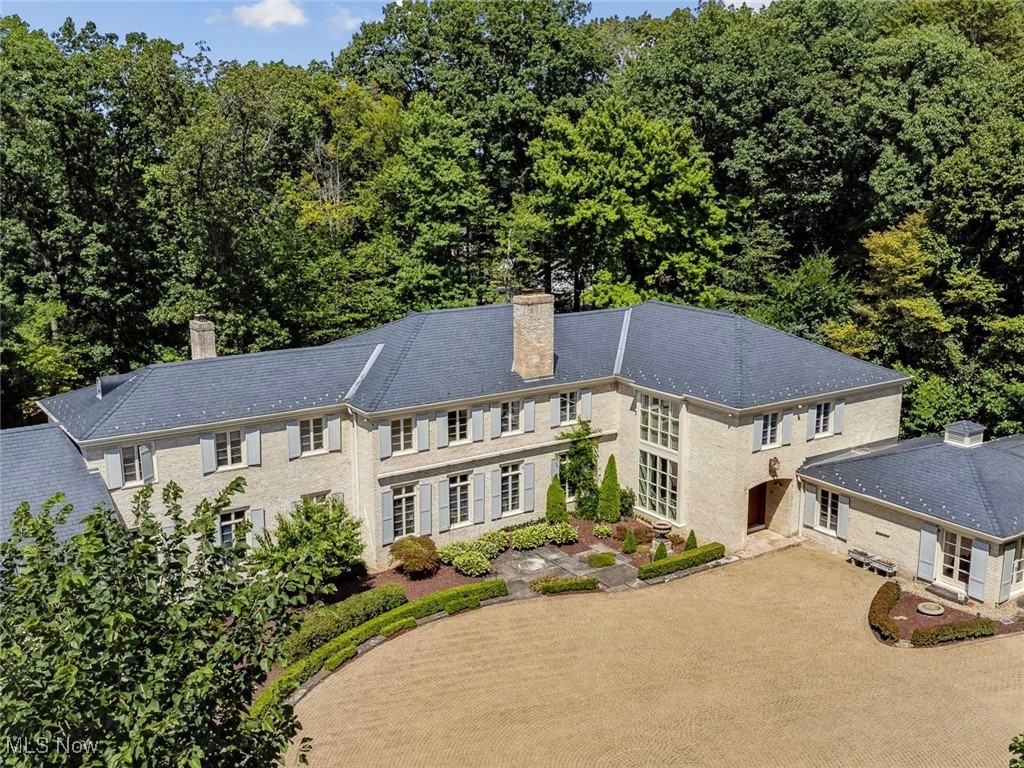 400 Hunters Hollow Drive SE