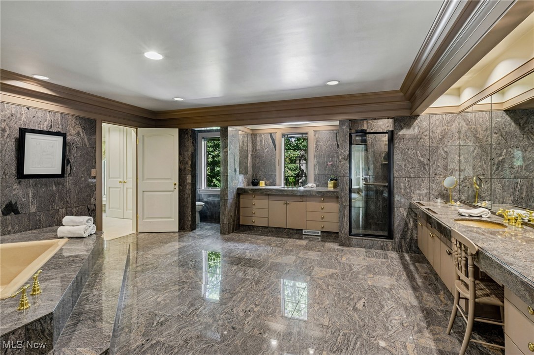 Hunters Hollow - Residential