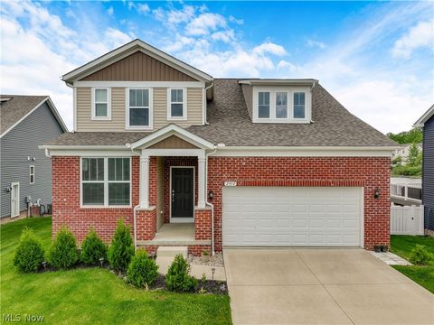 Homes For Sale - 2957 Darlene Court<br/> Twinsburg, OH 44087