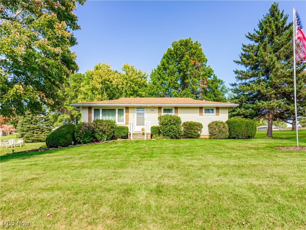 2560 Saga Circle, East Canton, Ohio image 1