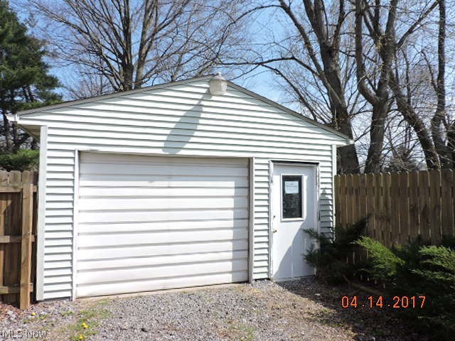 City/Newton Falls B-D - Residential