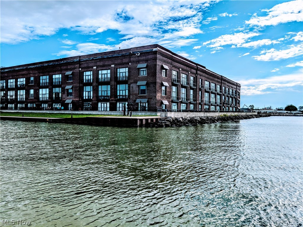Chesapeake Lofts is a HOT SPOT in Downtown Sandusky, Ohio!
This one bed one bath over 900 sq ft first floor unit offers views of the pool and marina. Sit back and enjoy a cup of coffee on your walk out patio. Building offers pool, hot tub, secured building, gated entrance, common grilling area, and fitness center. Garage sale optional at additional cost.