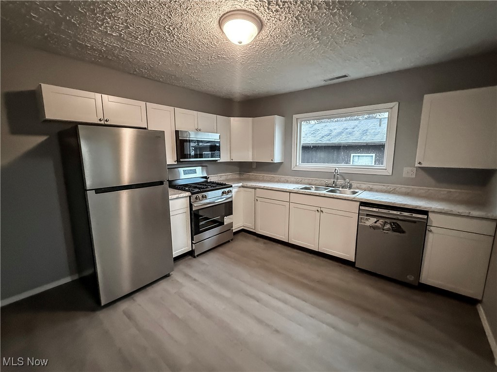 Cale Adn - Residential