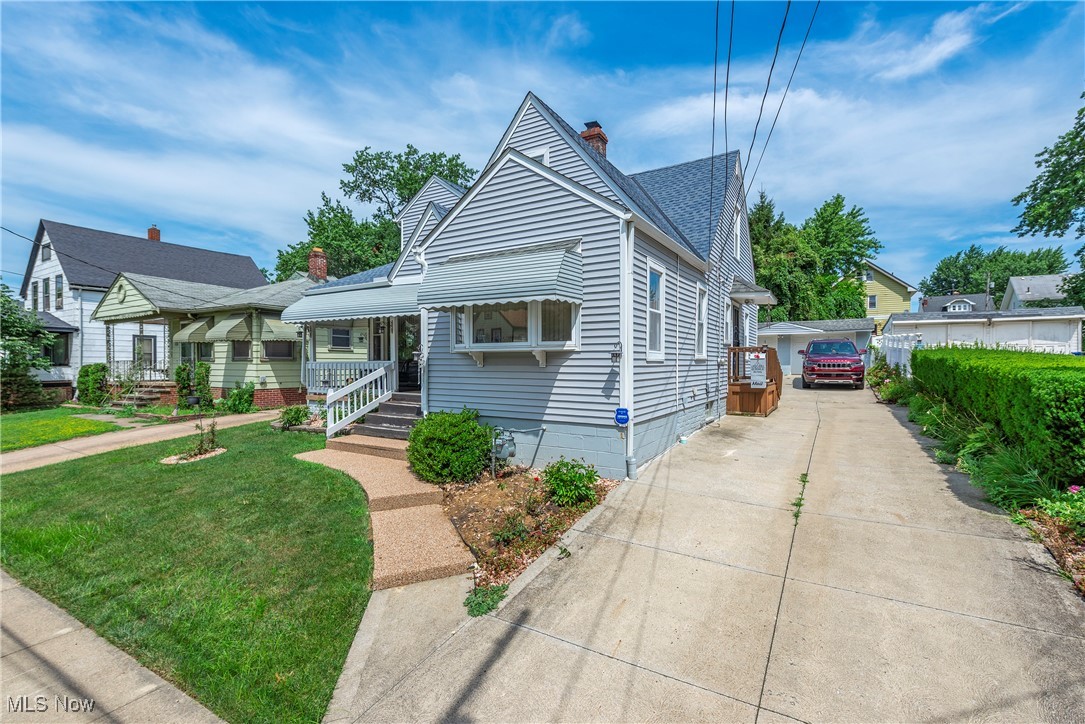 5000 Behrwald Avenue