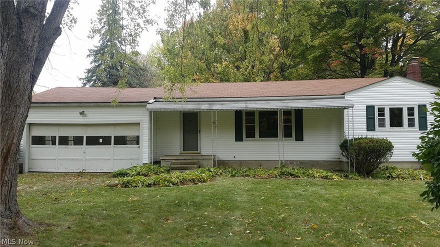 Three bedroom ranch in Norton School District. Kitchen has updates.