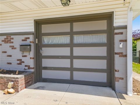 Tiny photo for 1002 15th Street SW, Massillon, OH 44647 (MLS # 5210645)
