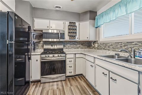 Tiny photo for 1002 15th Street SW, Massillon, OH 44647 (MLS # 5210645)