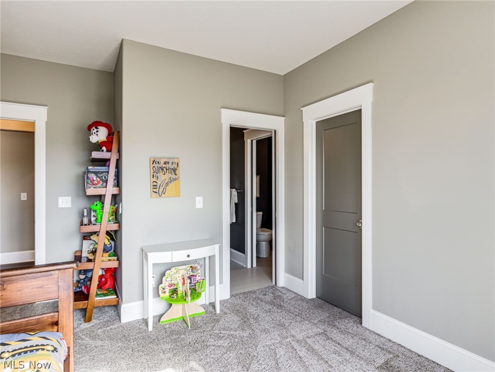 Sharon Heights - Residential