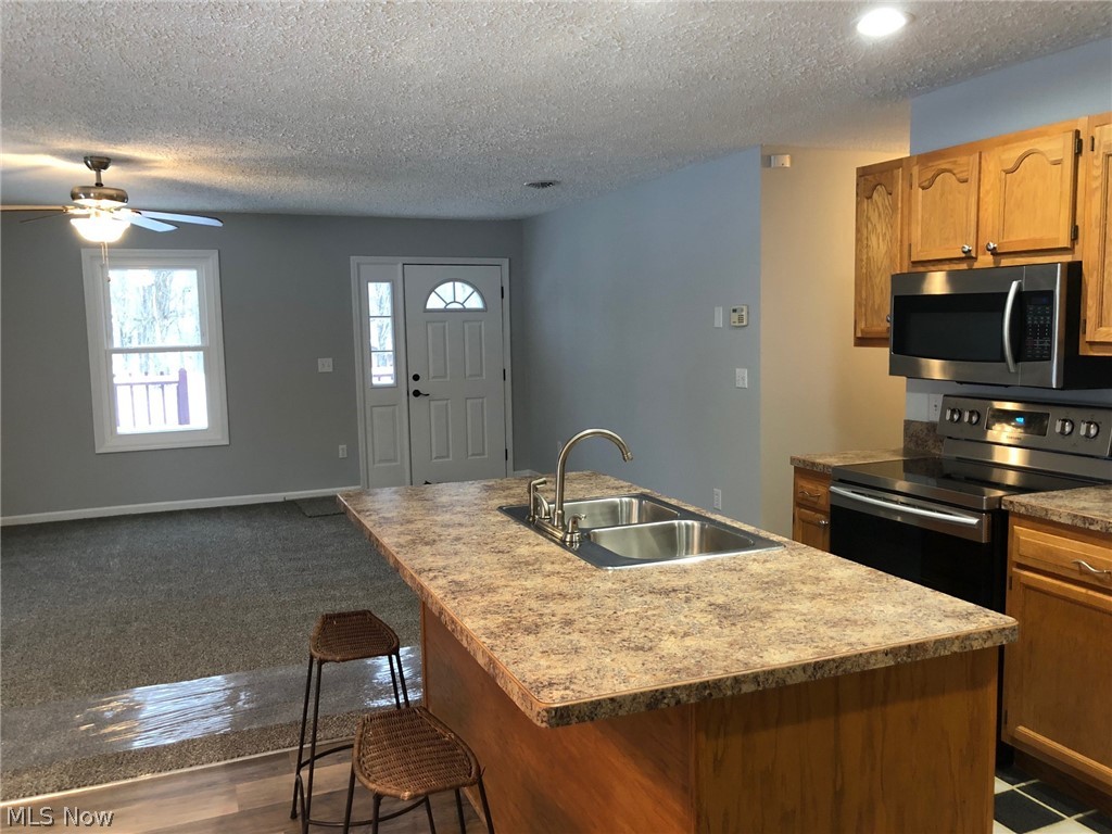 Roaming Rock Shores - Residential