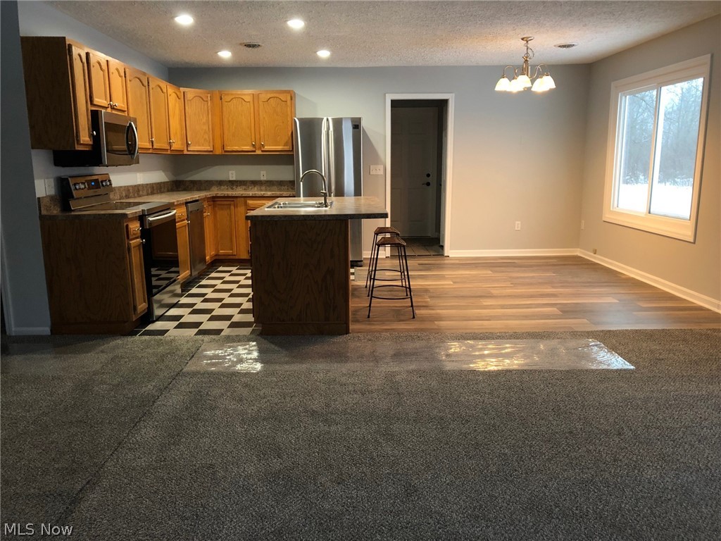 Roaming Rock Shores - Residential