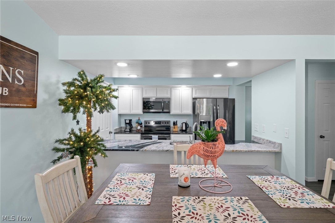 937 Ridgeview Drive