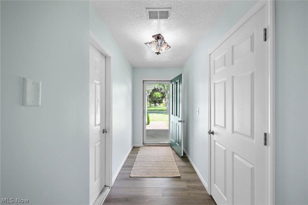 Photo of 937 Ridgeview Drive, Huron, OH 44839 (MLS # 5217699)