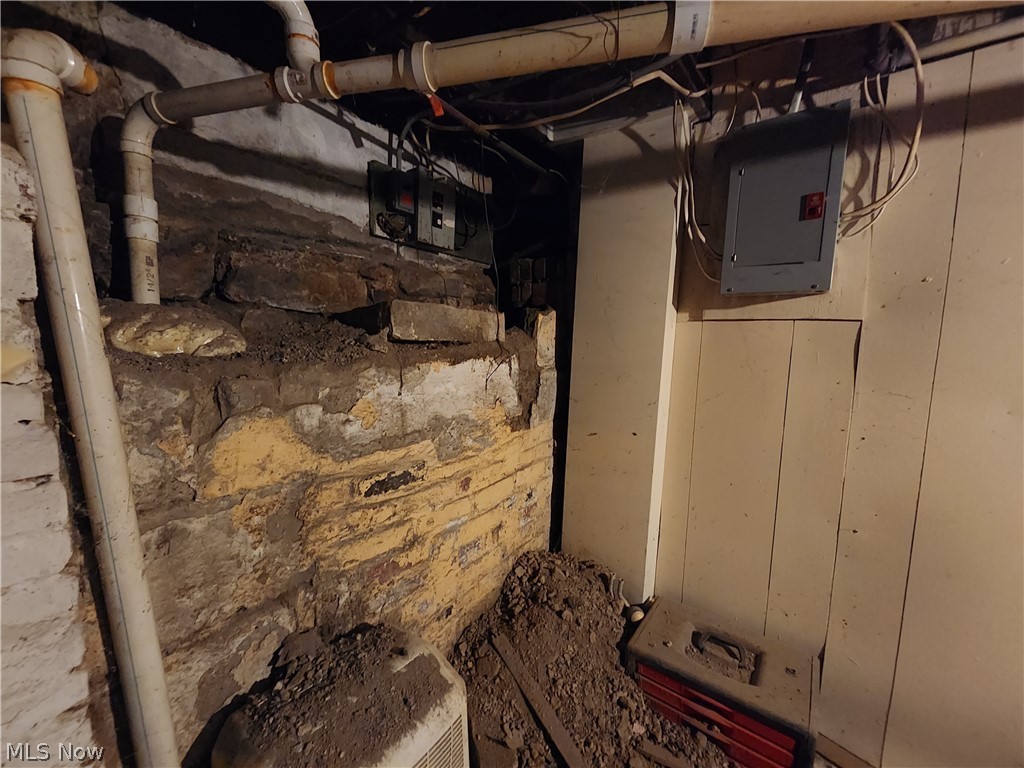 Hubbard Cook - Residential Income