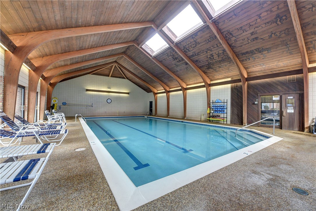 Arbors Condos/King James North - Residential