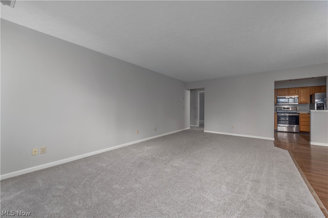 Arbors Condos/King James North - Residential