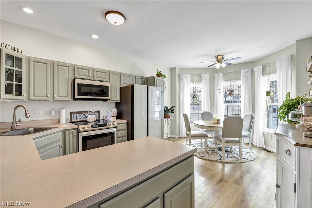 Athenian Village Condo Ph 10 - Residential