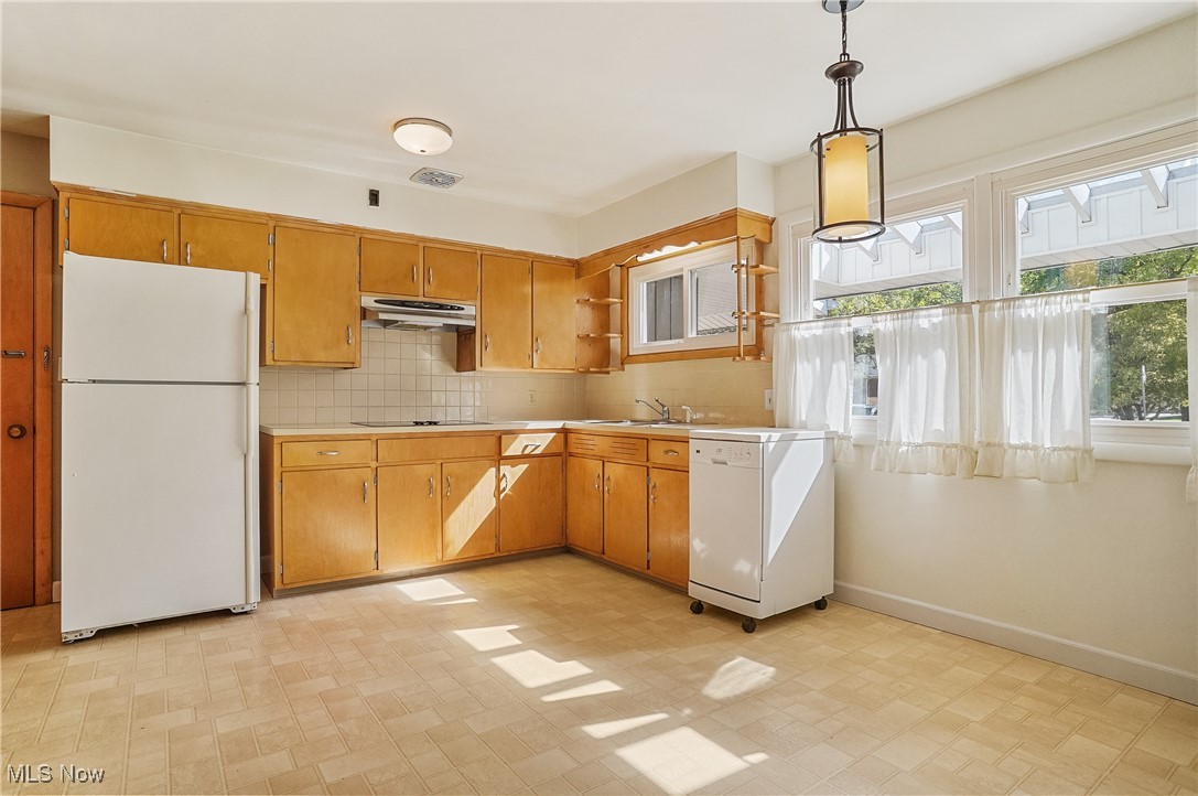 Kenilworth Manor - Residential