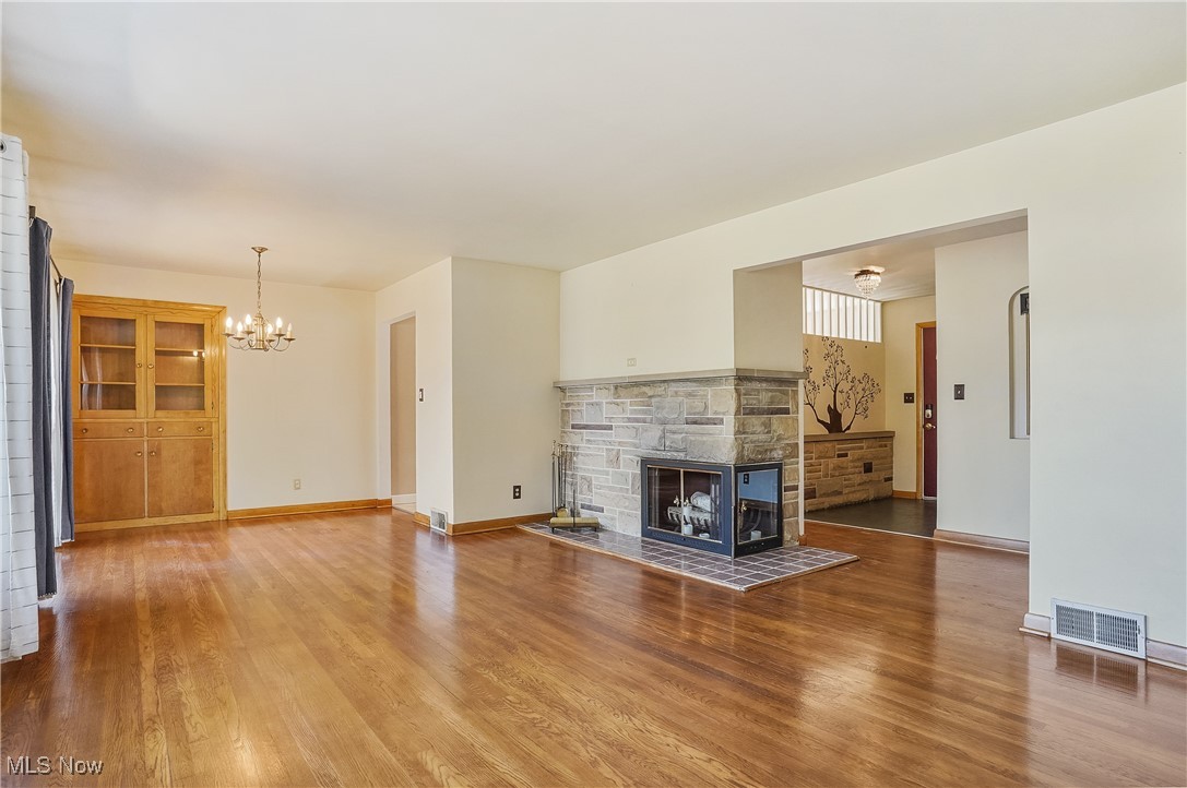 Kenilworth Manor - Residential