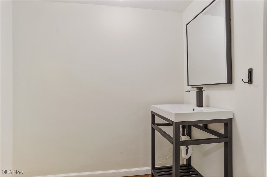 Kenilworth Manor - Residential