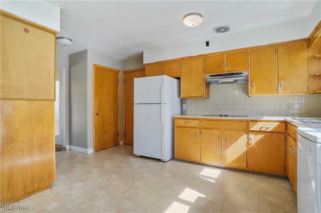 Kenilworth Manor - Residential