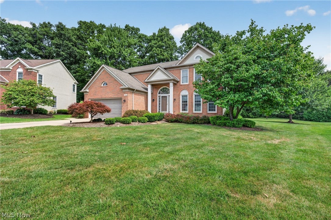 2883 Hawkins Lane