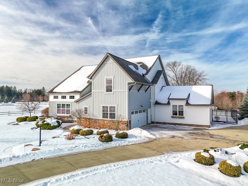 4922 Travertine Way, Bath, Ohio image 3
