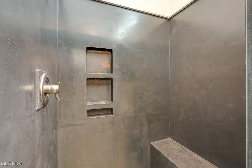 4922 Travertine Way, Bath, Ohio image 34
