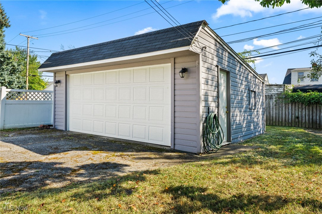 Ridgewood Garden Anx 02 - Residential